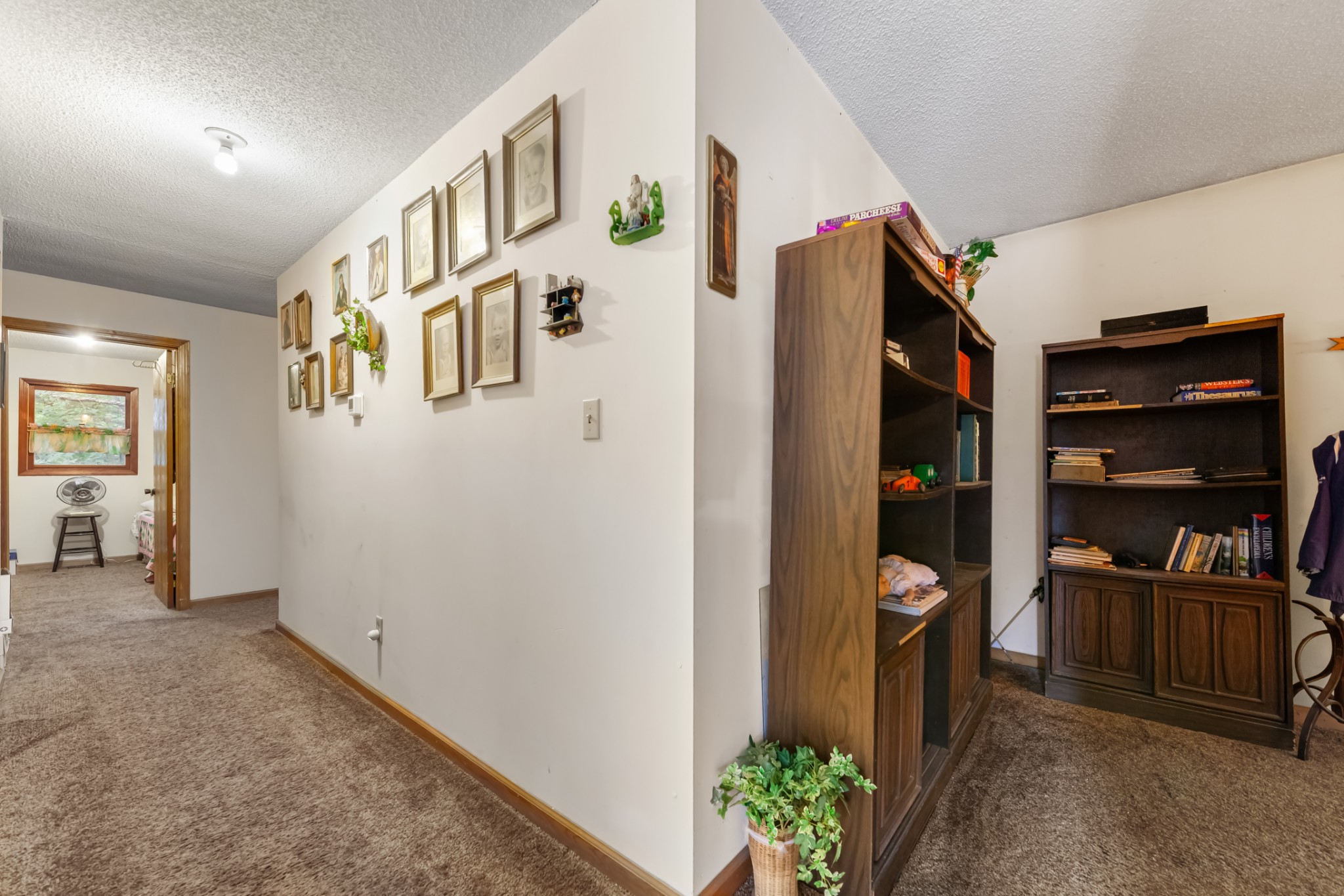 2756 Glasscock Road Lewisburg, TN 37091 - Photo 13 of 48 a view of an entryway with workspace
