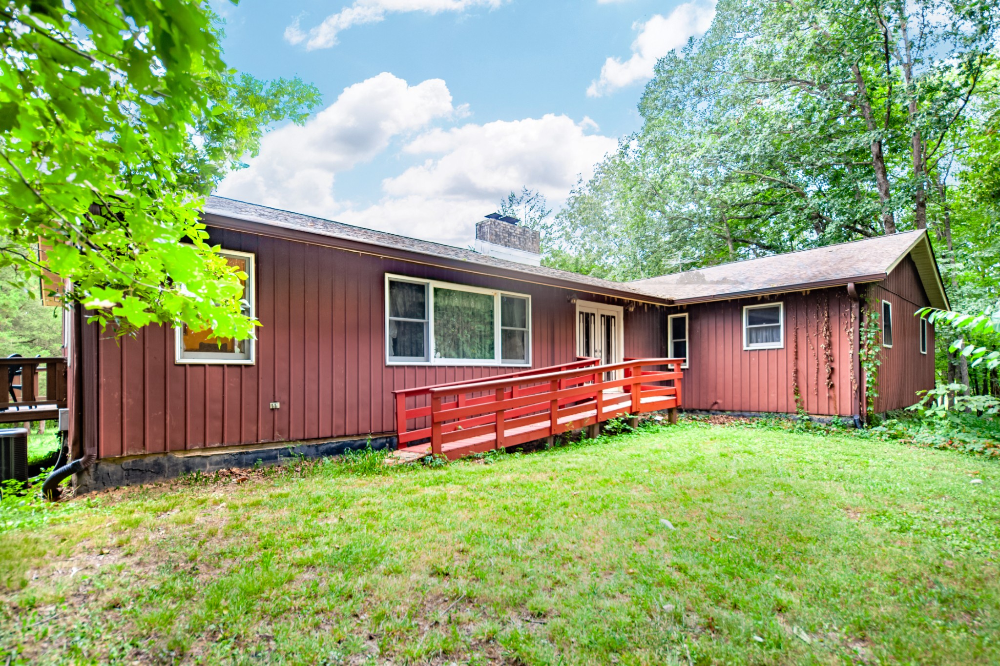 2756 Glasscock Road Lewisburg, TN 37091 - Photo 2 of 48 a view of a house with a yard and sitting area