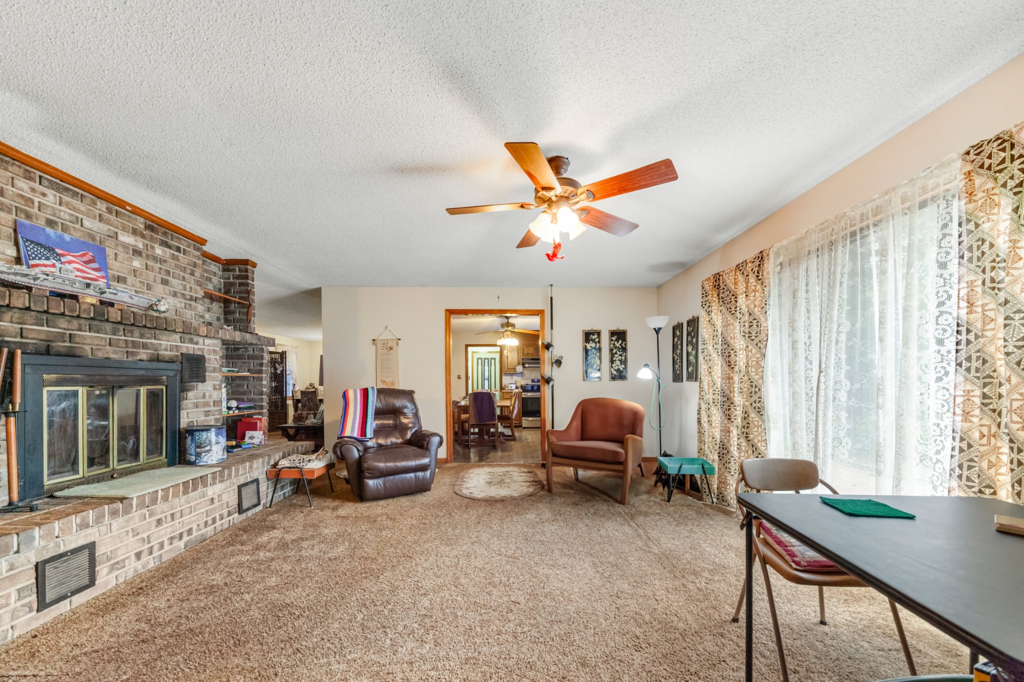 2756 Glasscock Road Lewisburg, TN 37091 - Photo 22 of 48 a living room with furniture and a large window