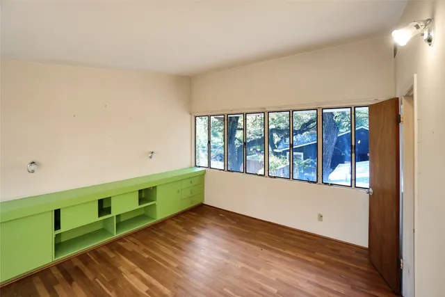 $925,000 | 1806 Alta Vista Avenue, Austin, TX 78704