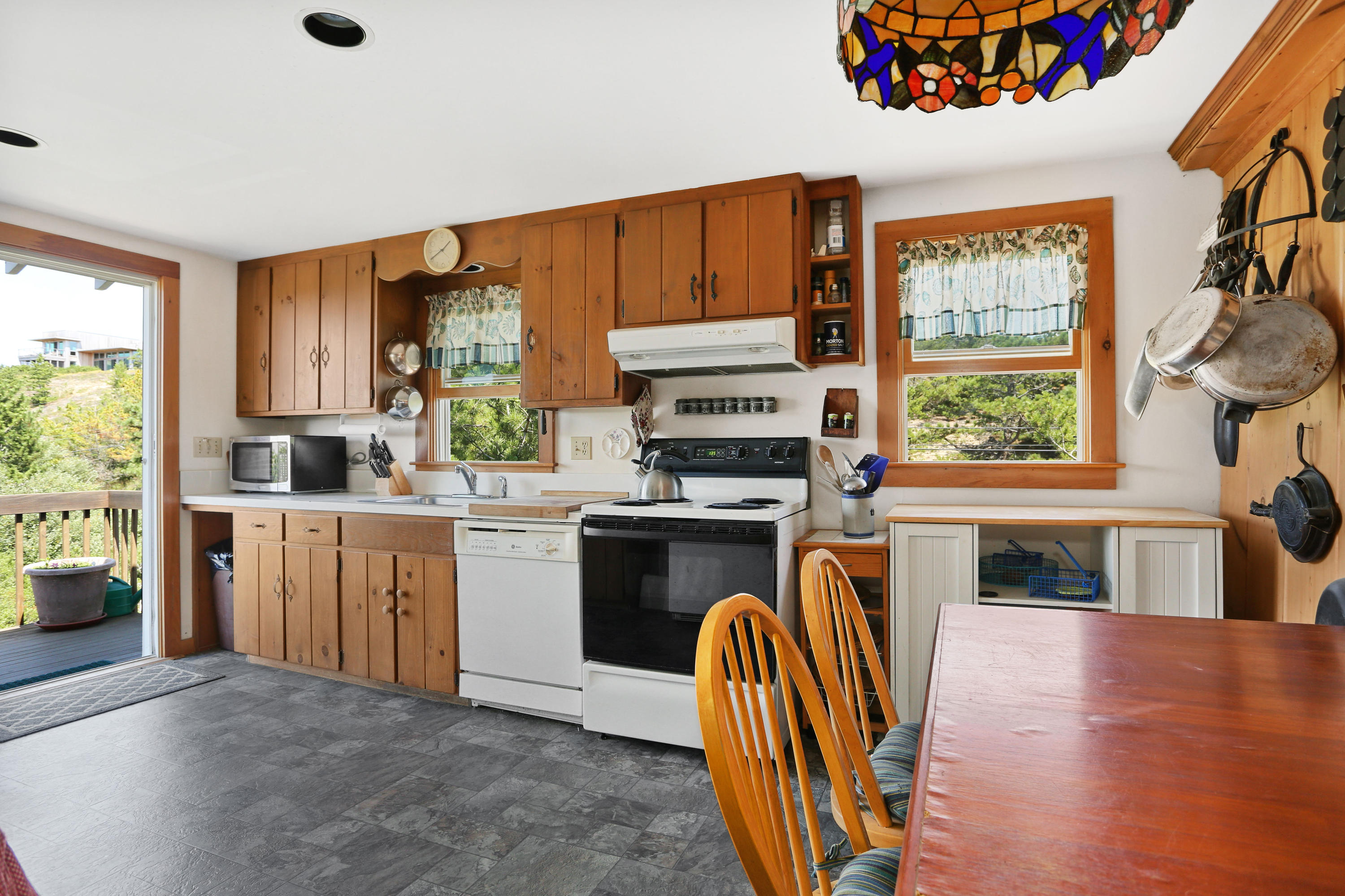 8 Great Hills Road Truro, MA 02666 - Photo 11 of 34 8GreLR-7