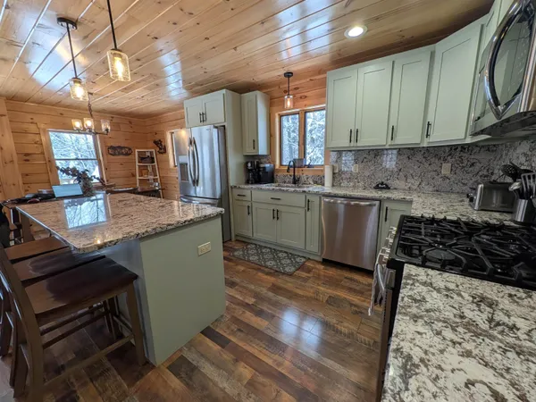 $525,000 | 147 Fieldstone Drive, Haverhill, NH 03774