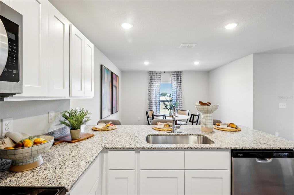 1221 Stone Ridge Circle Sebring, FL 33870 - Photo 10 of 33
