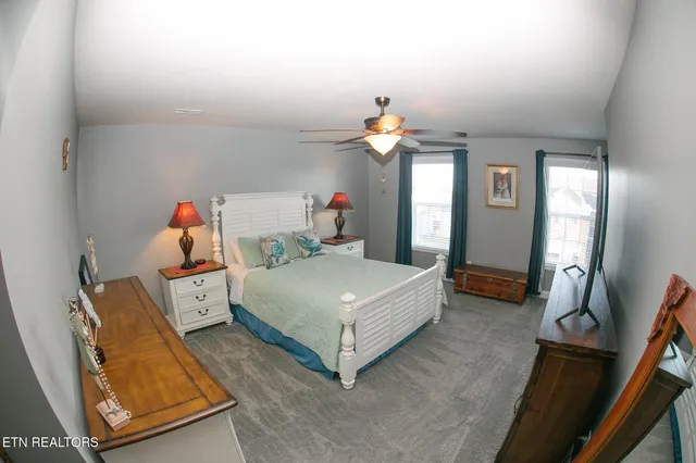 $414,500 | 6035 Hollow View Lane, Knoxville, TN 37924