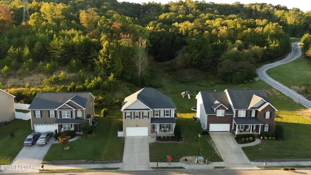 $414,500 | 6035 Hollow View Lane, Knoxville, TN 37924