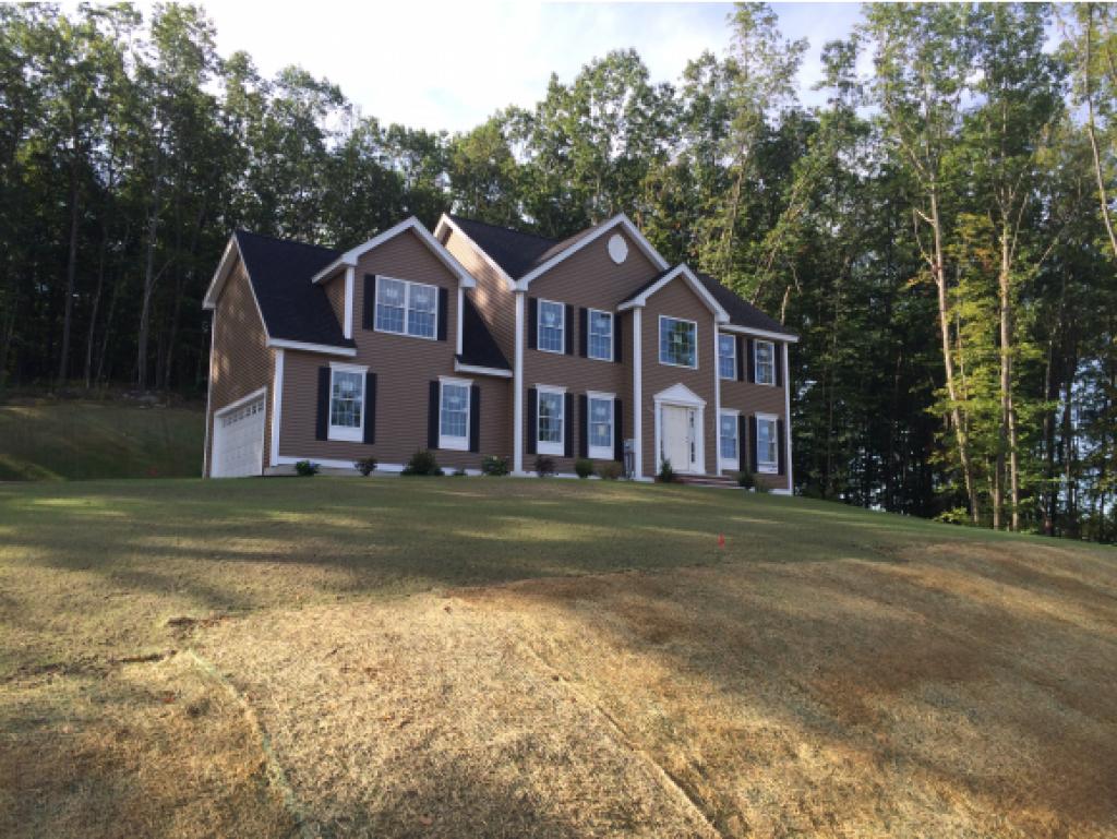 39 Drummer Road Pelham, NH 03076 - Photo 1 of 2