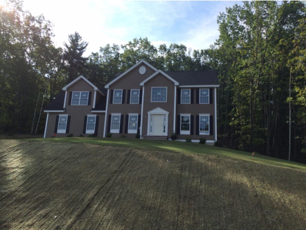 39 Drummer Road Pelham, NH 03076 - Photo 2 of 2