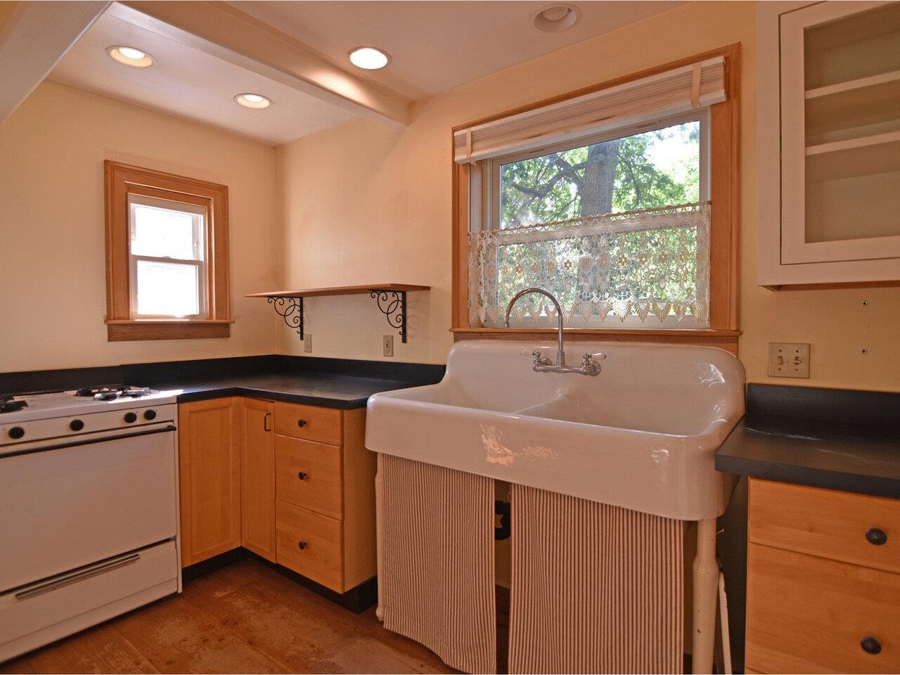 219 Intervale Avenue Burlington, VT 05401 - Photo 16 of 45