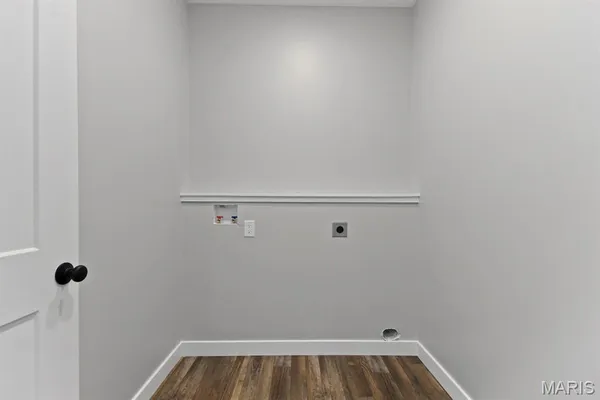 $345,000 | 2103 Vinny Avenue, Moberly, MO 65270