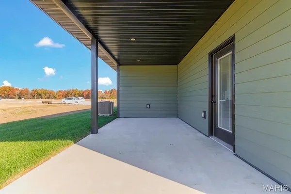 $345,000 | 2103 Vinny Avenue, Moberly, MO 65270