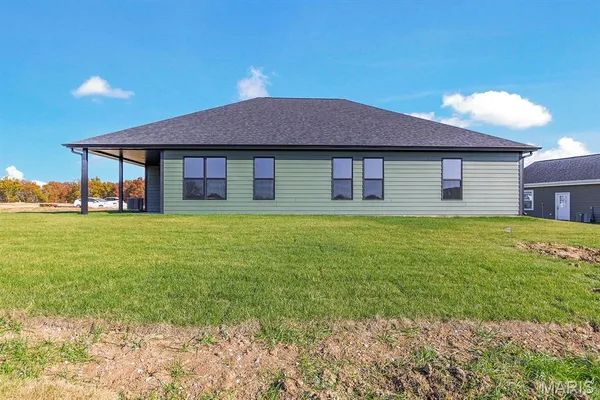 $345,000 | 2103 Vinny Avenue, Moberly, MO 65270