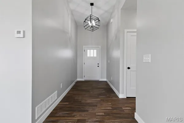 $345,000 | 2103 Vinny Avenue, Moberly, MO 65270