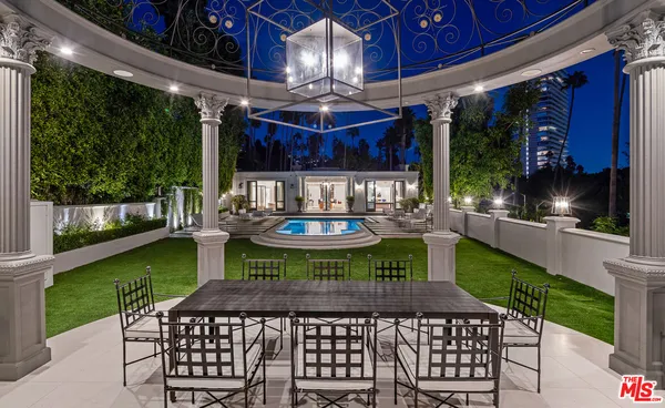 $49,750 | 402 Doheny Road, Beverly Hills, CA 90210