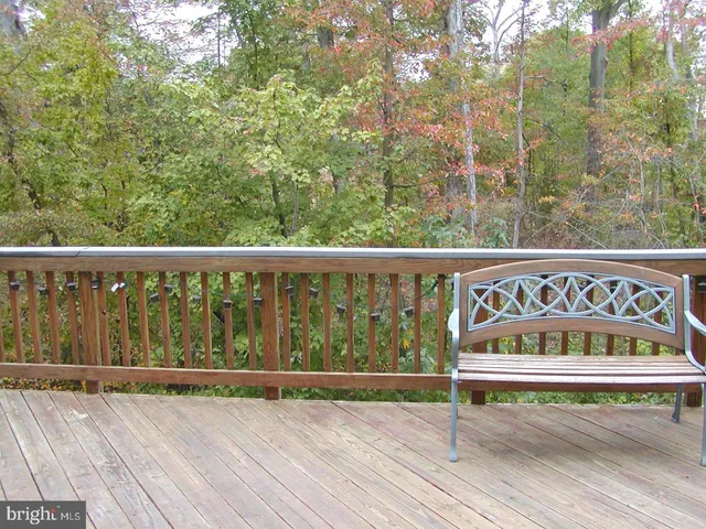 $3,300 | 8596 Wyngate Manor Court, Alexandria, VA 22309