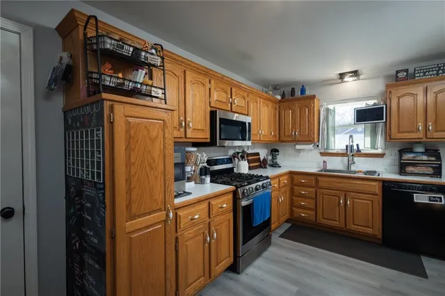 $310,000 | 704 Oakwood Street, Harrisonville, MO 64701