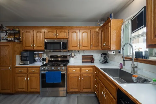 $310,000 | 704 Oakwood Street, Harrisonville, MO 64701