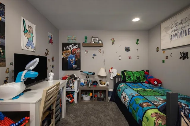 $310,000 | 704 Oakwood Street, Harrisonville, MO 64701