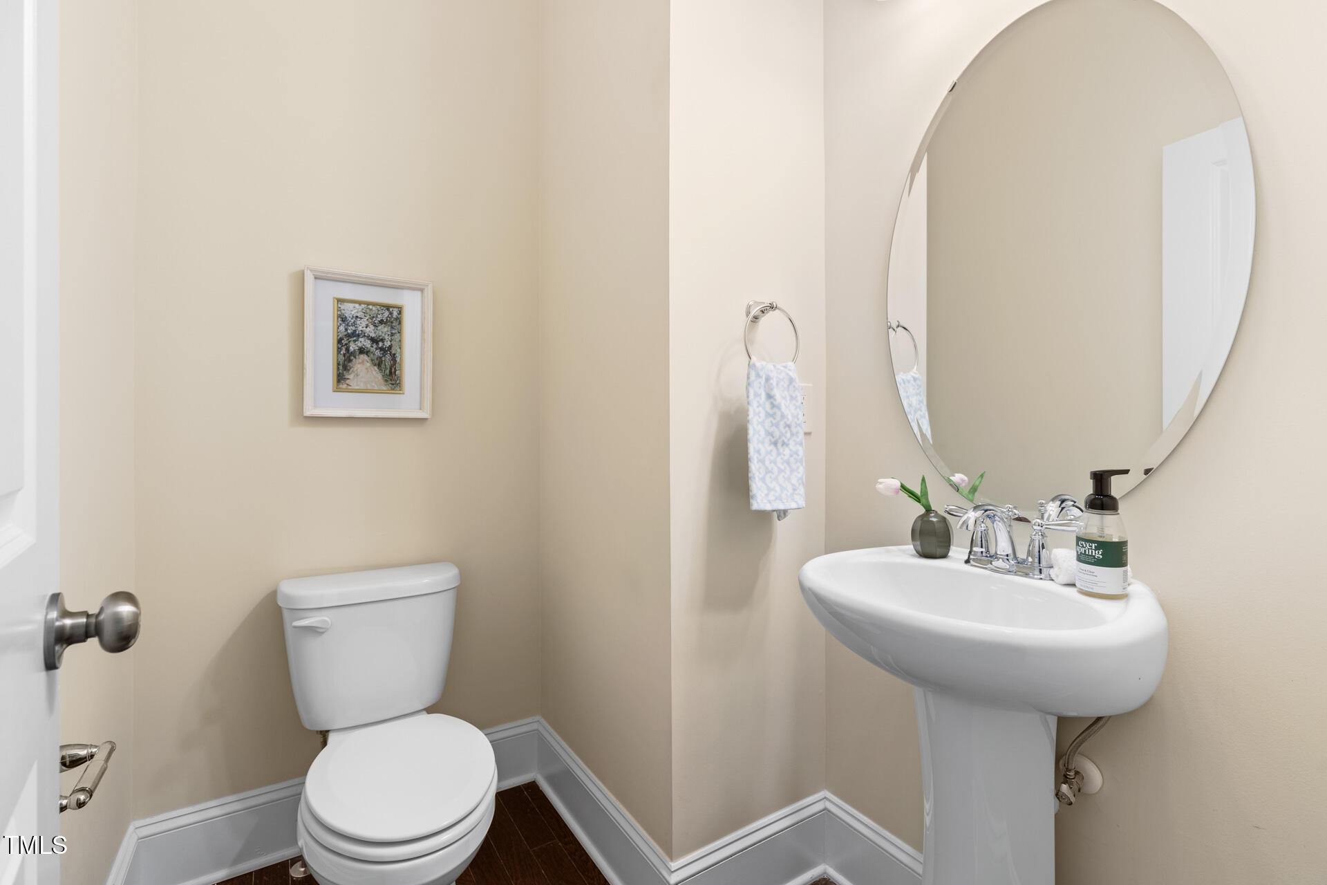 204 Mill Chapel Road Chapel Hill, NC 27517 - Photo 19 of 38 a bathroom with a toilet sink and mirror