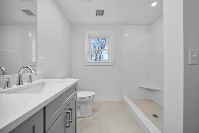 $699,000 | 60 Geneva Street, Manchester, NH 03102