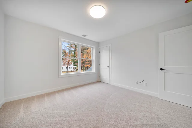 $699,000 | 60 Geneva Street, Manchester, NH 03102