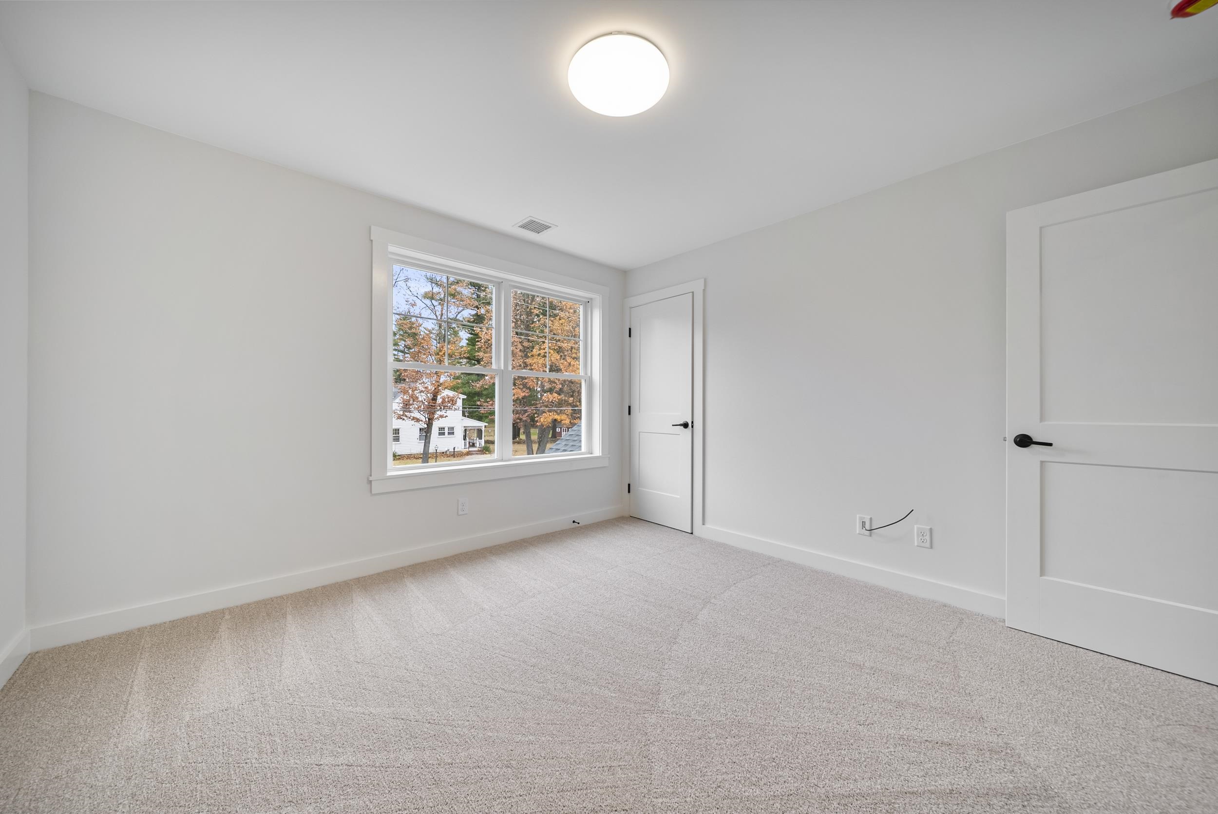 60 Geneva Street Manchester, NH 03102 - Photo 29 of 50