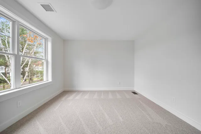 $699,000 | 60 Geneva Street, Manchester, NH 03102