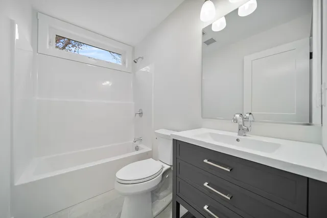 $699,000 | 60 Geneva Street, Manchester, NH 03102