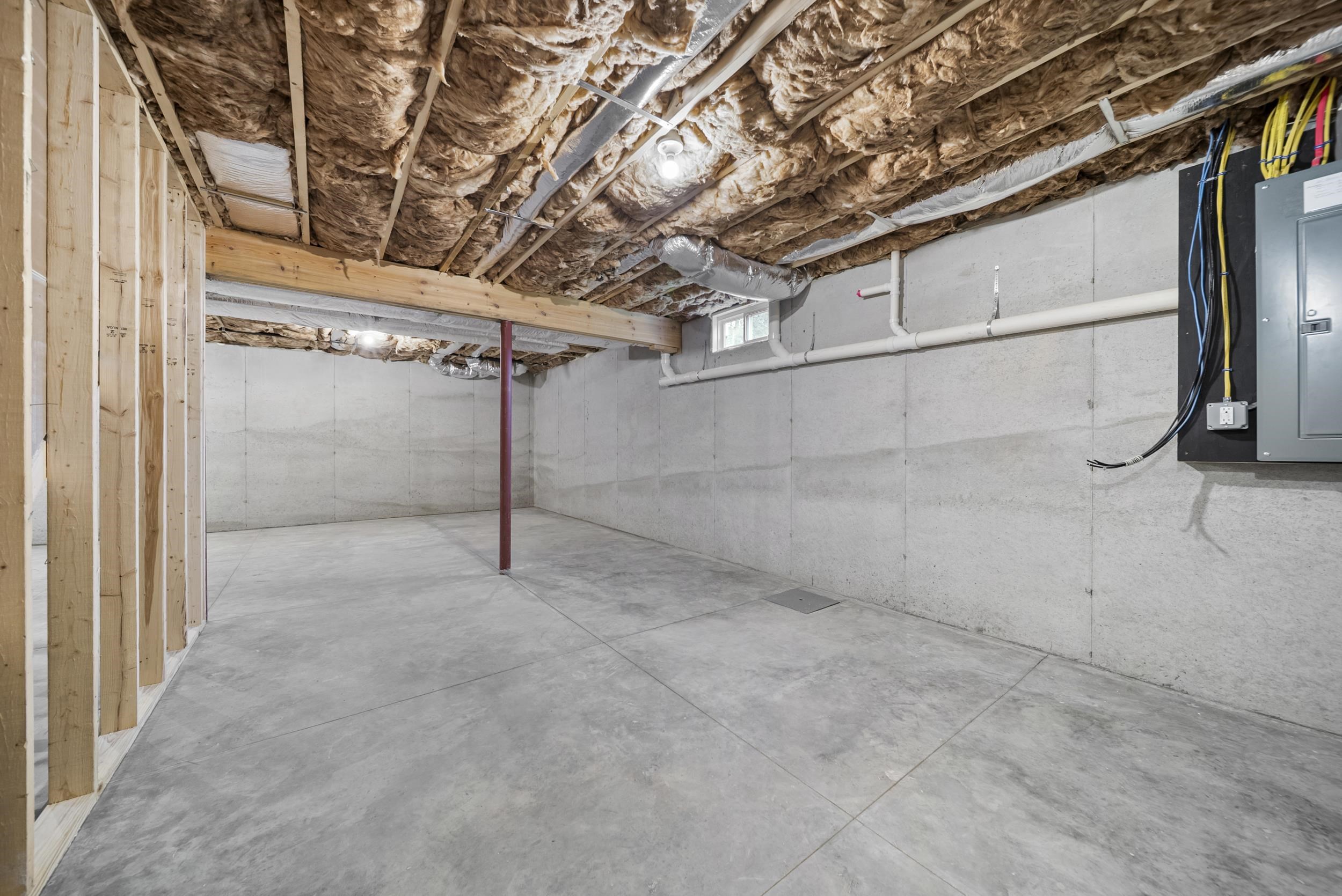 60 Geneva Street Manchester, NH 03102 - Photo 33 of 50