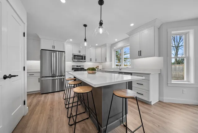 $699,000 | 60 Geneva Street, Manchester, NH 03102