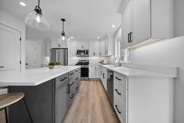 $699,000 | 60 Geneva Street, Manchester, NH 03102