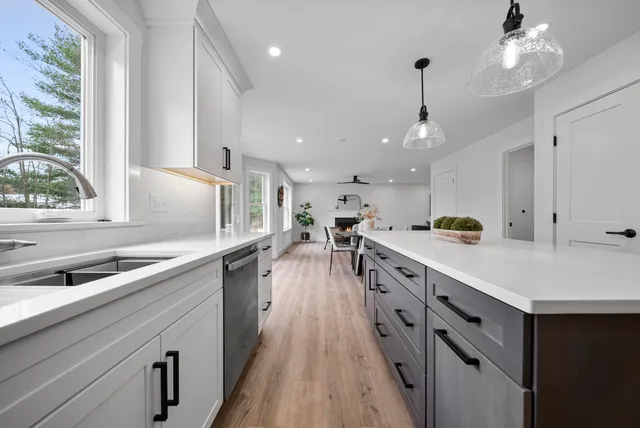 $699,000 | 60 Geneva Street, Manchester, NH 03102