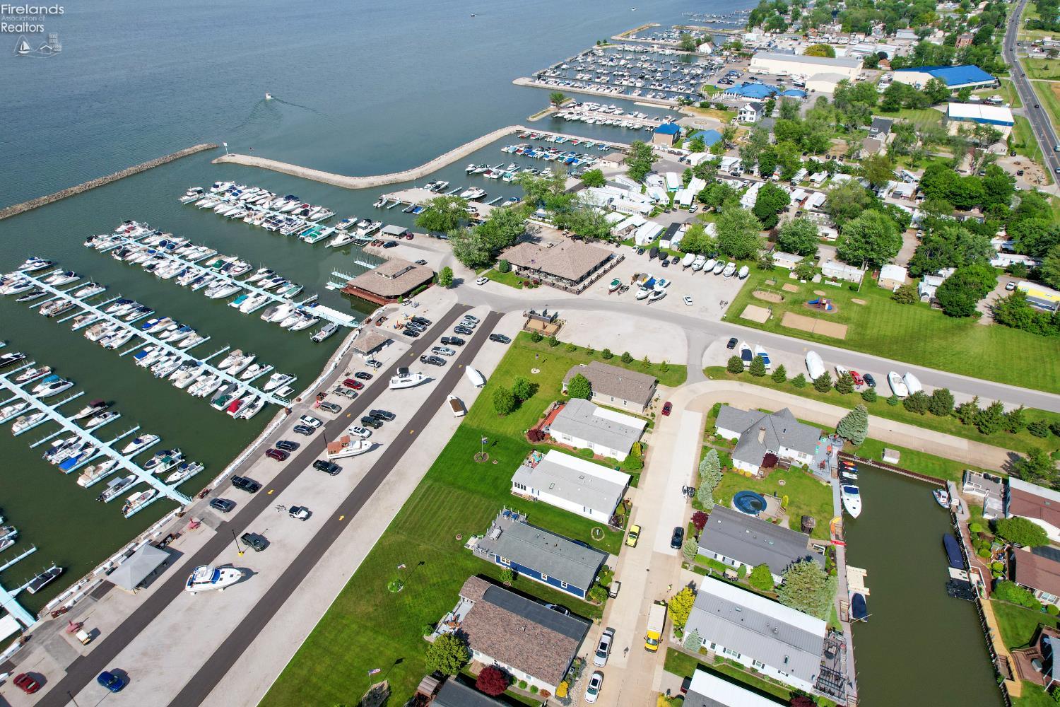 6485 East Harbor Road, Unit 38 Lakeside Marblehead, OH 43440 - Photo 5 of 51 Gallery Image 5