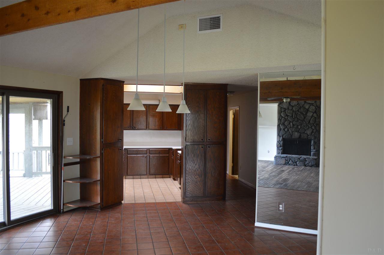 Could expand into hall and laundry room