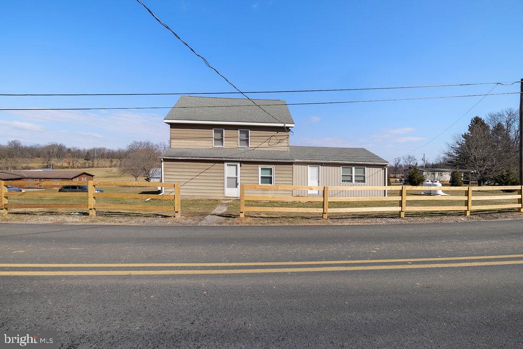 470 Racetrack Road Abbottstown, PA 17301 - Photo 3 of 54