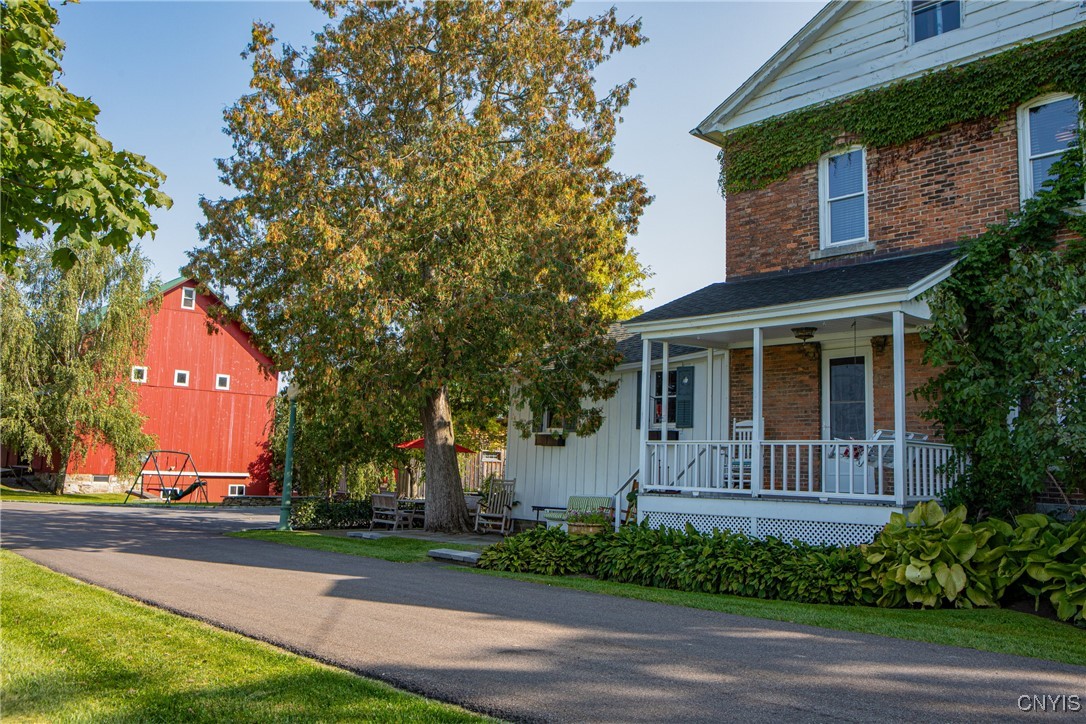 881 Andrews Road Skaneateles, NY 13152 - Photo 20 of 47 Brick House