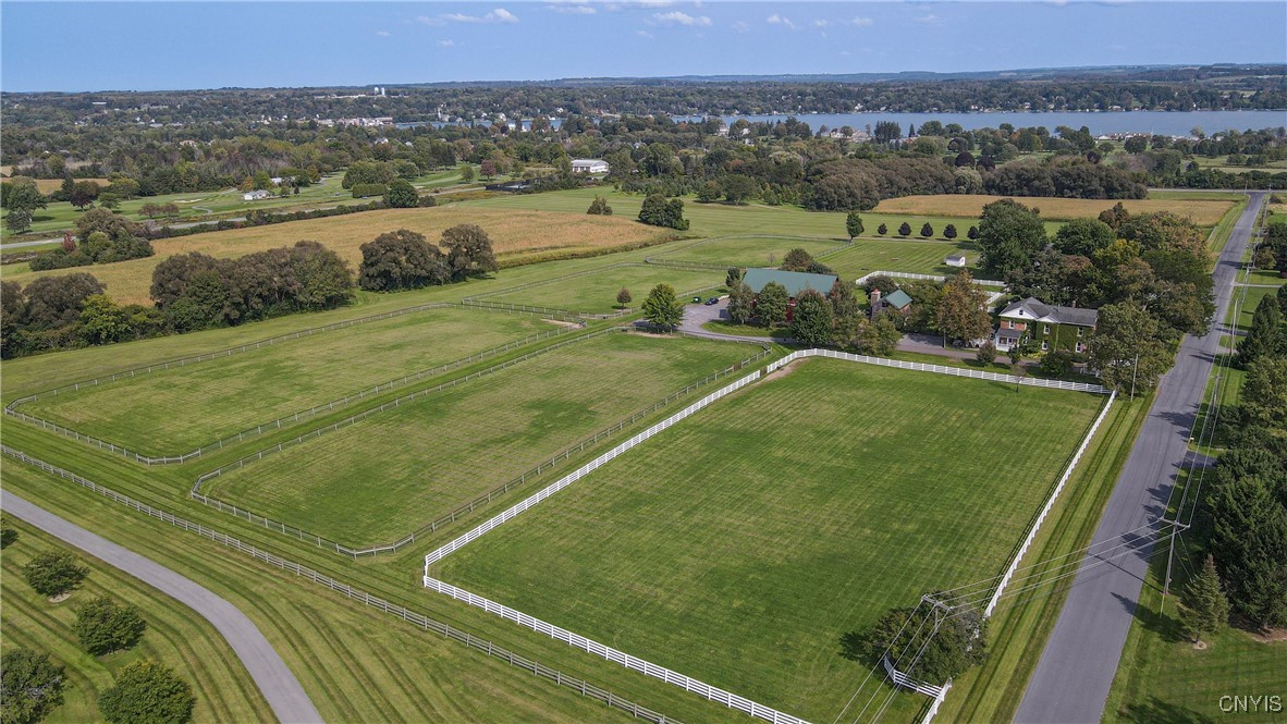 881 Andrews Road Skaneateles, NY 13152 - Photo 2 of 47