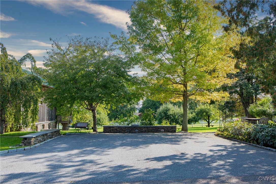 881 Andrews Road Skaneateles, NY 13152 - Photo 41 of 47