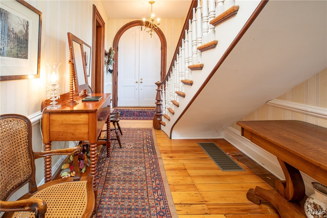 881 Andrews Road Skaneateles, NY 13152 - Photo 6 of 47 Brick House