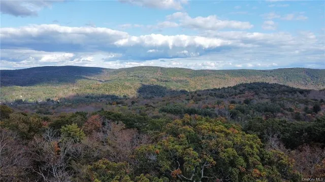 $2,300,000 | 3 Hill Road, Austerlitz, NY 12017