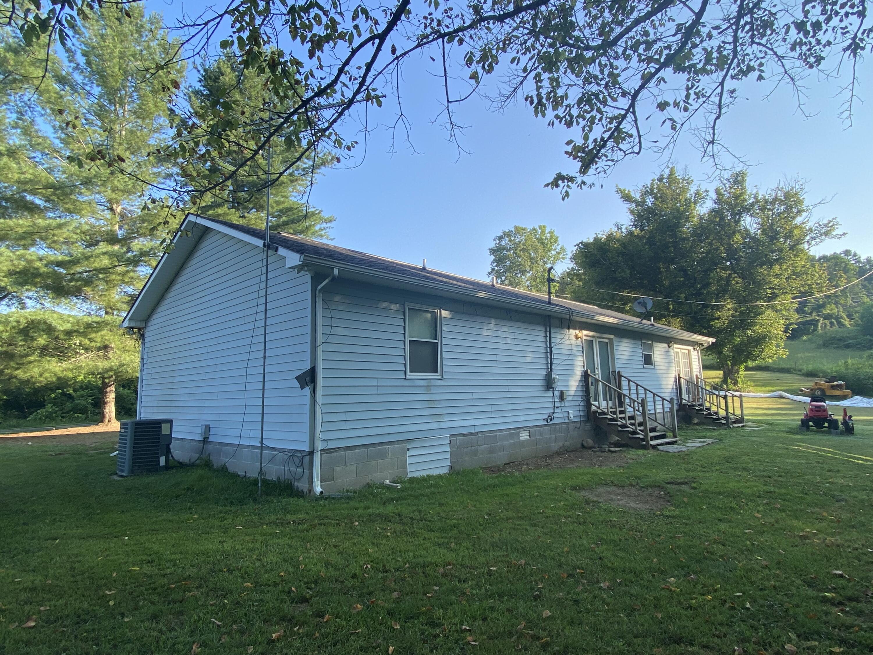 1668 Dan Bean Road Speedwell, TN 37870 - Photo 4 of 12 Photo Aug 12, 8 33 08 AM