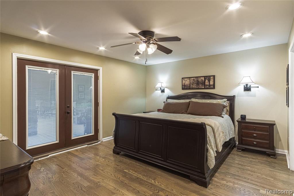 9149 Center Road Fenton, MI 48430 - Photo 17 of 40