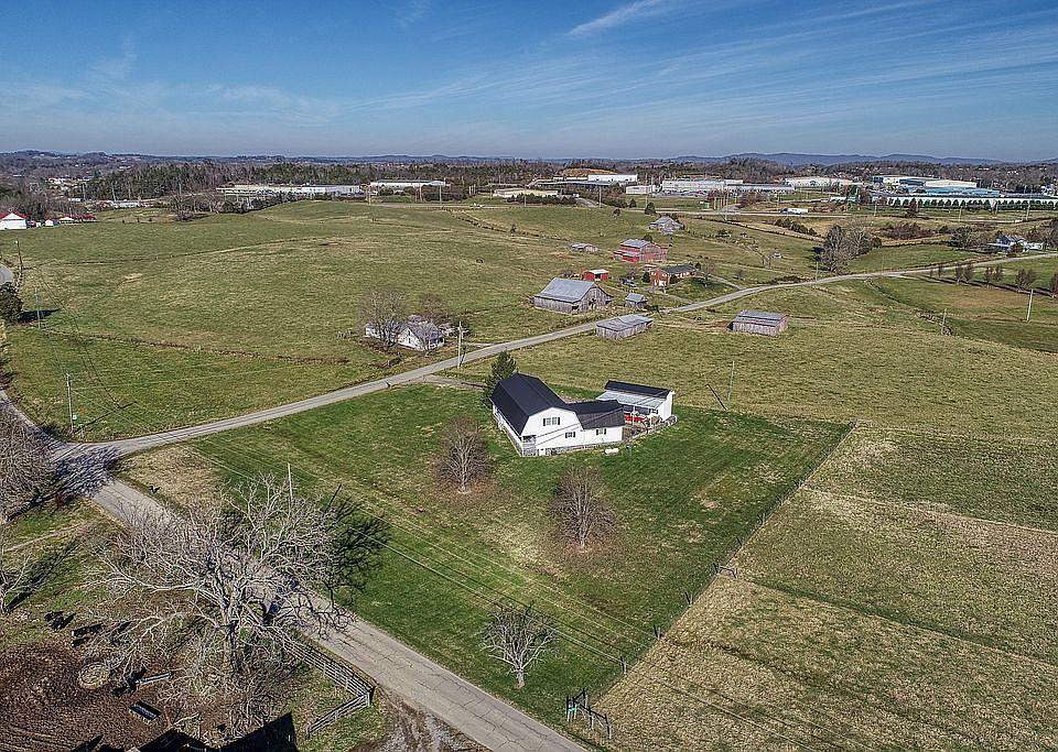 397 Mt Pleasant Road Greeneville, TN 37743 - Photo 1 of 85 1