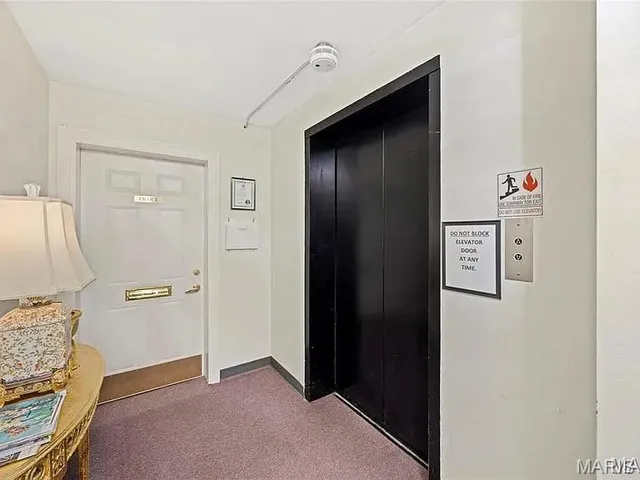 $114,000 | 3107 Garnette Drive, Unit C12, Bridgeton, MO 63044