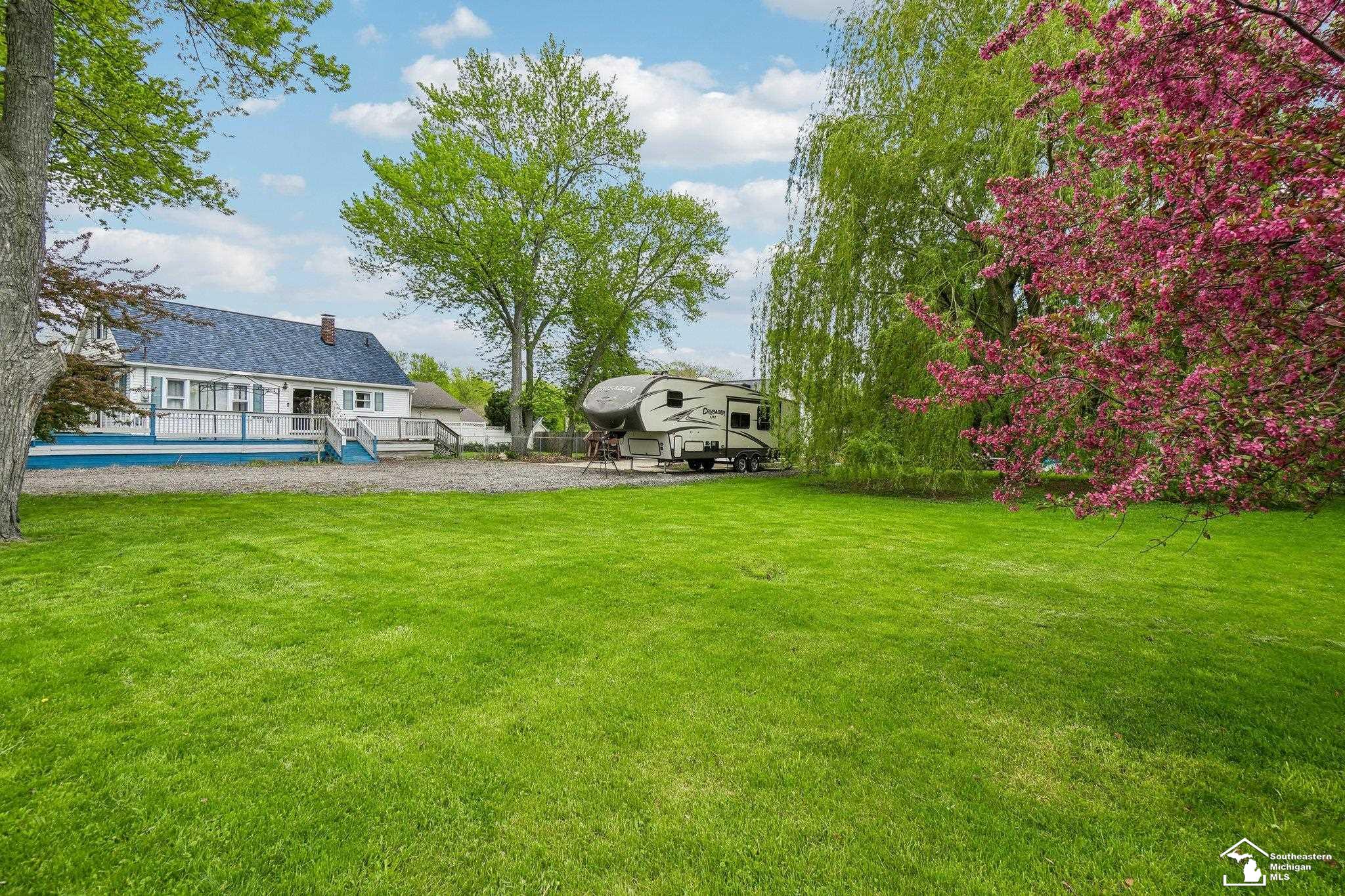 13752 Laplaisance Road Monroe, MI 48161 - Photo 30 of 35