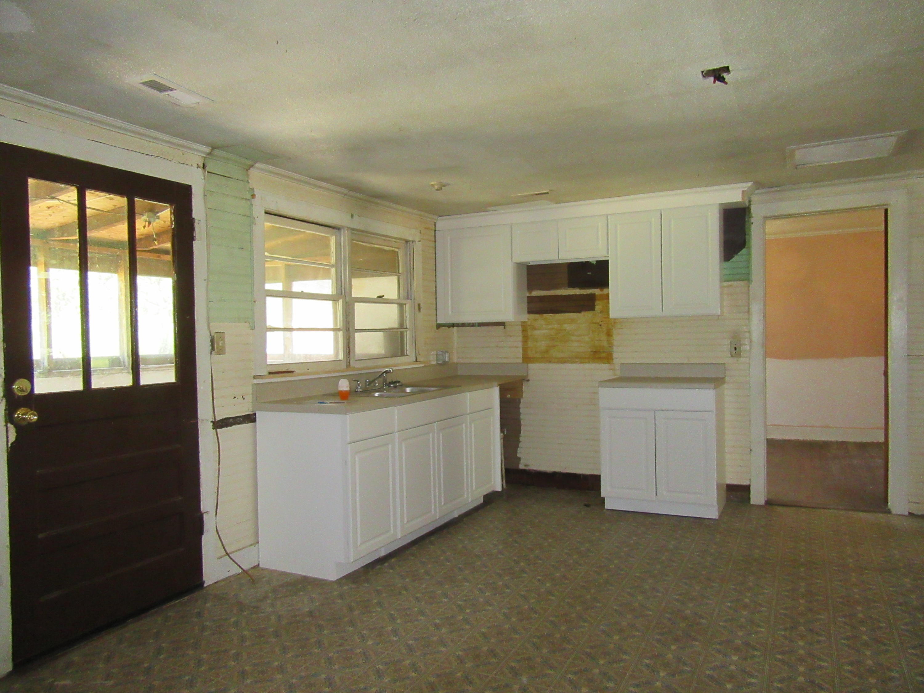 1008 Groomstown Road Cross, SC 29436 - Photo 6 of 12 kitchen
