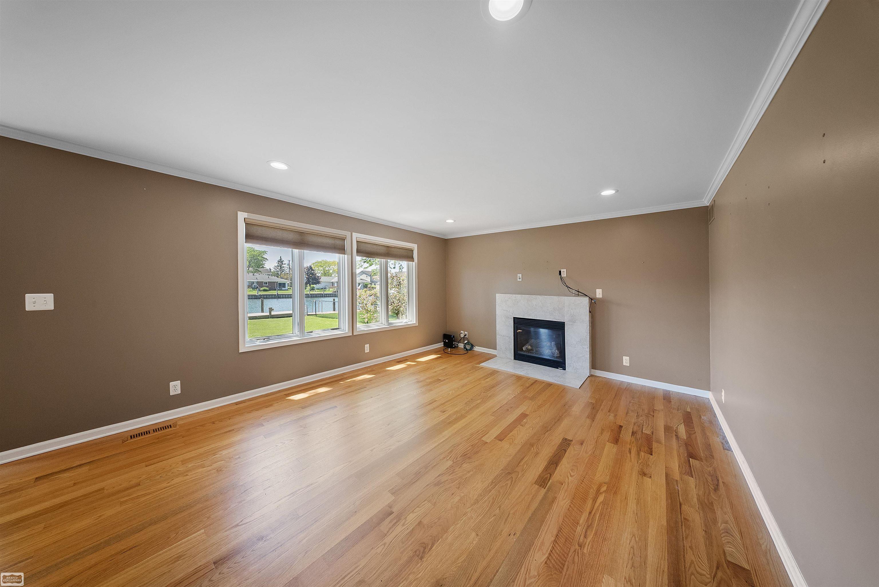 7235 Bluebill Road Algonac, MI 48001 - Photo 6 of 47 50143068-c1a9f63b-a7f9-49e2-8ddd-672a5aff6f40.JPG