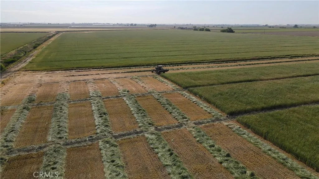 0 Hogin Turlock, CA 95382 - Photo 3 of 10 a view of a lake view