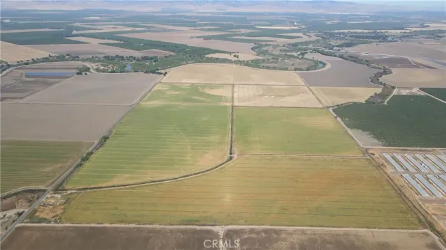 a view of a swimming pool