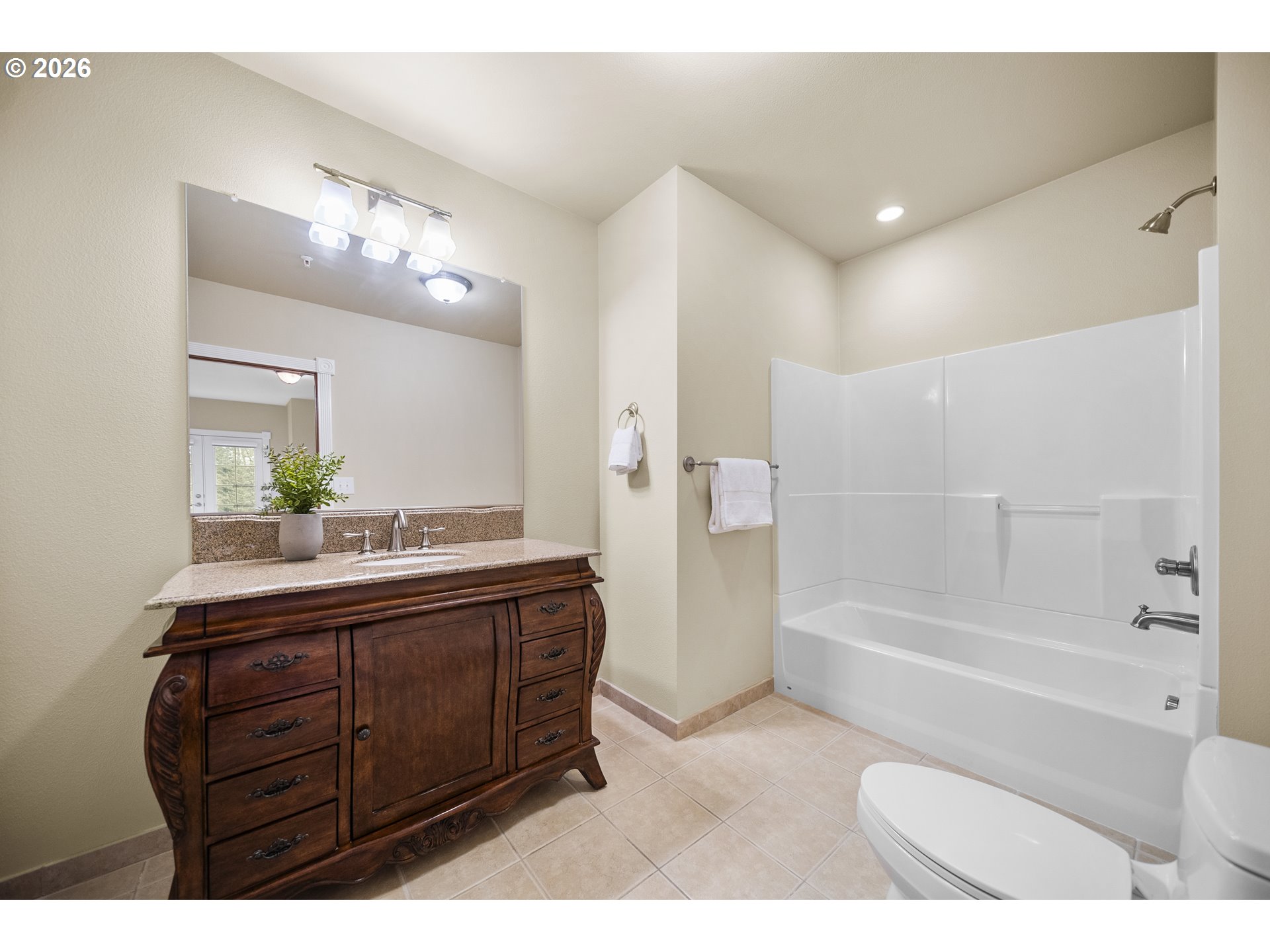 1407 Southwest Walters Drive Gresham, OR 97080 - Photo 13 of 41