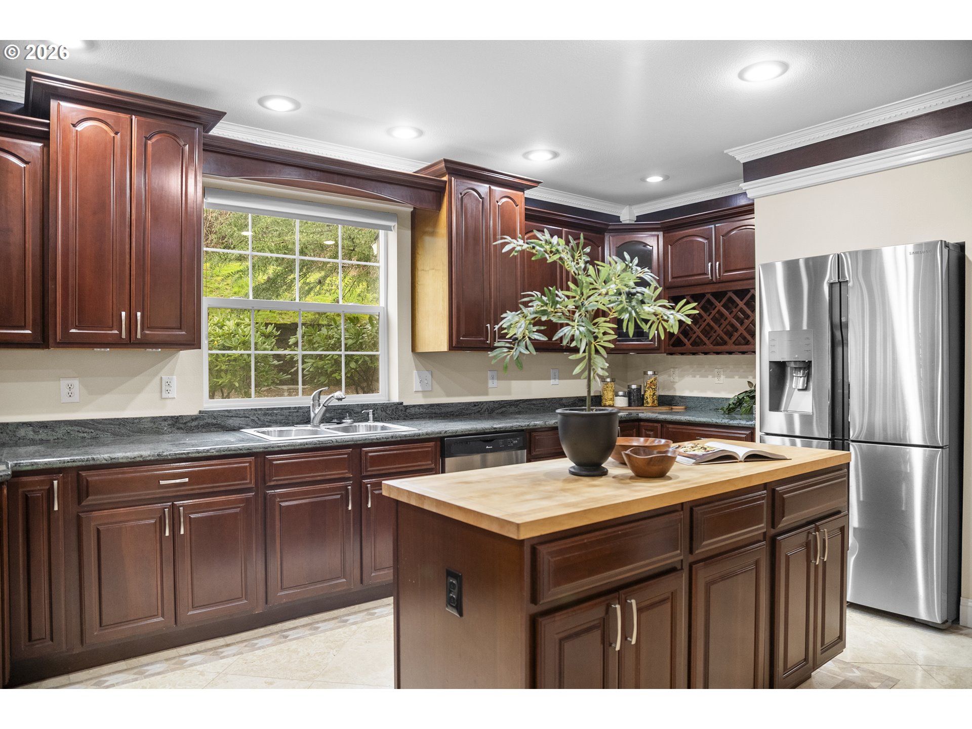 1407 Southwest Walters Drive Gresham, OR 97080 - Photo 6 of 41